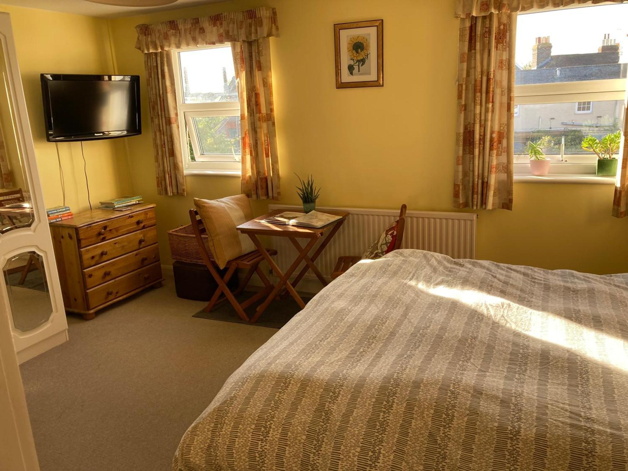 Sunny In Old Village In Private House Homestay Emsworth